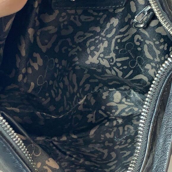 Jessica Simpson black white shoulder purse - Picture 7 of 9